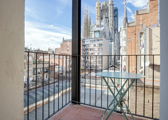 Lucasland Apartments Barcelona